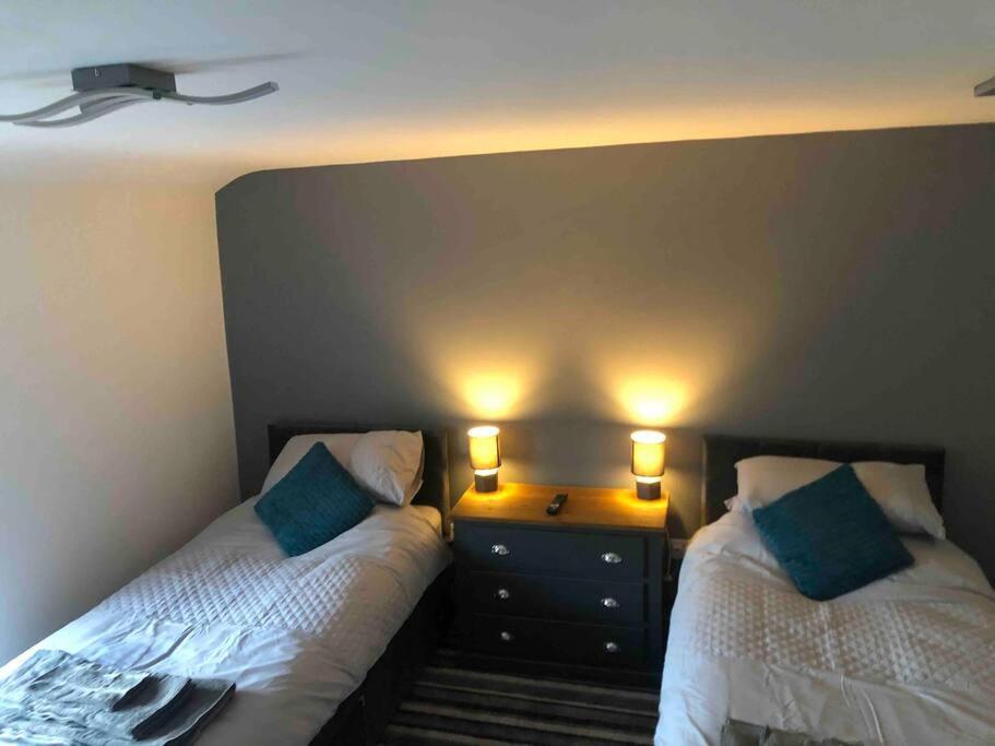 2 Bedroom Apartment, Cononley Near Skipton ภายนอก รูปภาพ