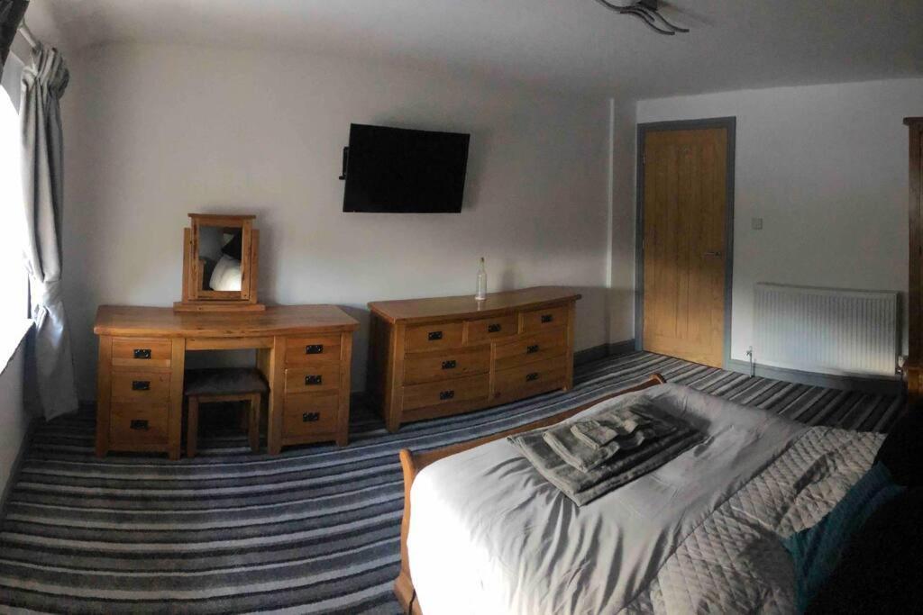 2 Bedroom Apartment, Cononley Near Skipton ภายนอก รูปภาพ
